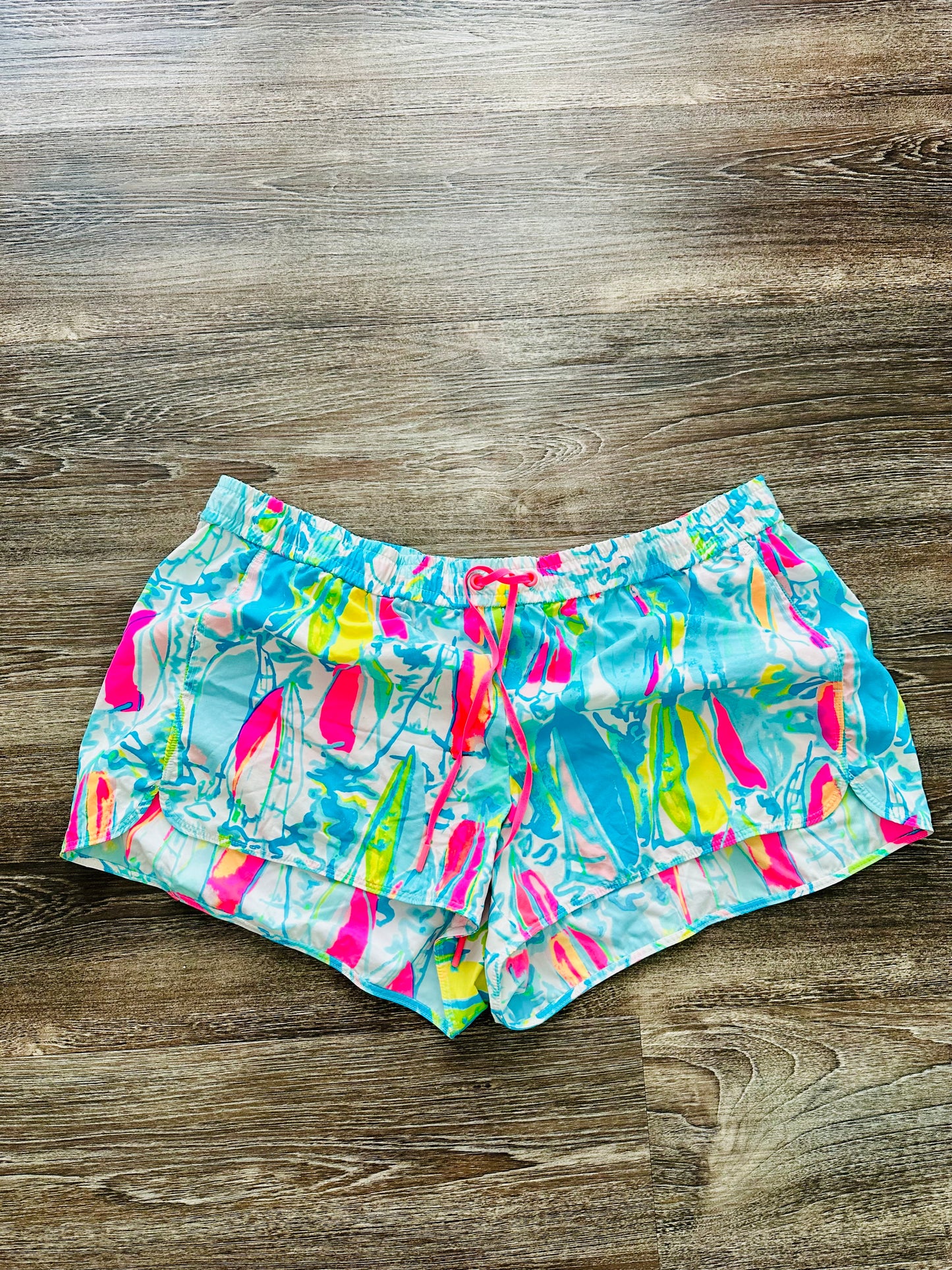 Lilly Pulitzer Shorts Size XL