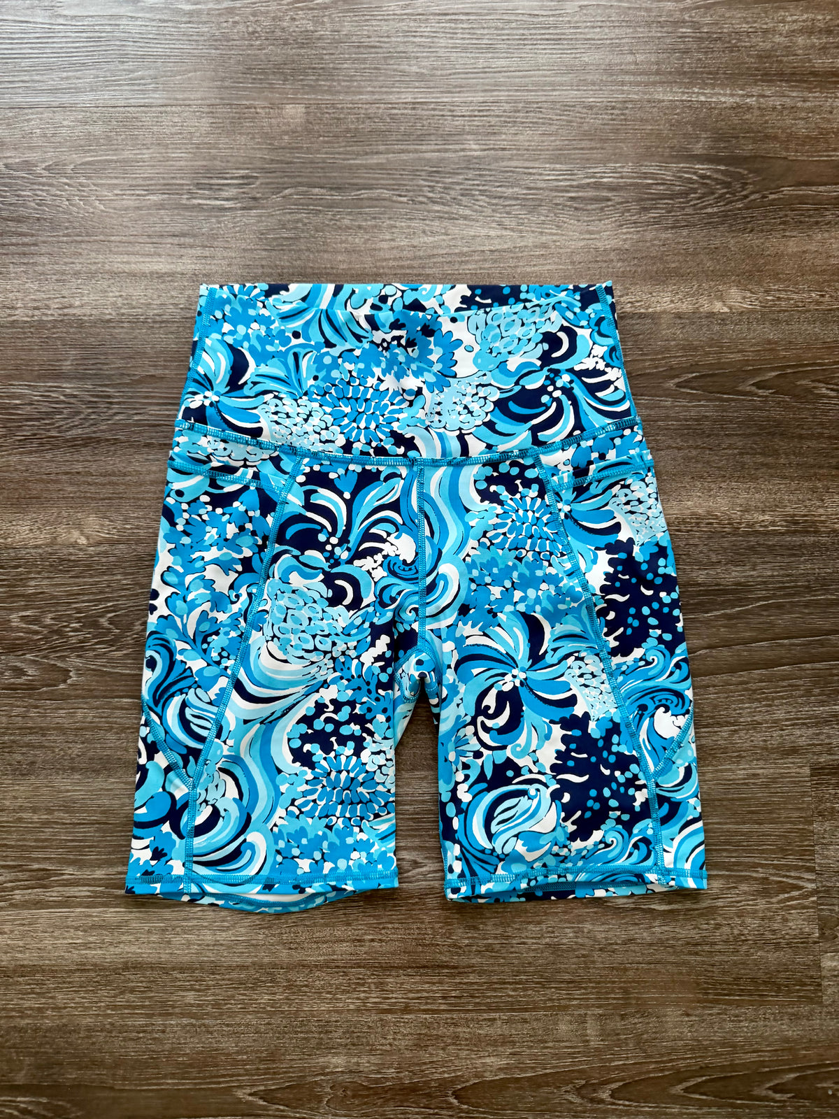 Lilly Pulitzer Shorts Size Medium